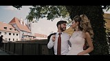 Award 2016 - En İyi Yürüyüş - Wedding walk in Hluboka castle and Krumlov, Czech Republic - Pavel & Kate