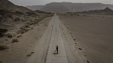 Award 2021 - Лучшая Прогулка - Elopement Wedding in Desert