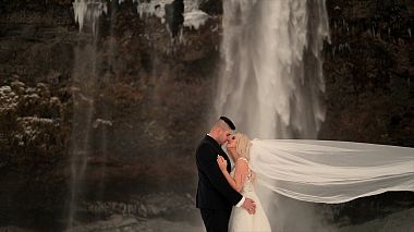 Видеограф Wedding films Iceland, Рейкьявик, Исландия - Iceland elopement - Justyna & Adam, аэросъёмка, свадьба, событие