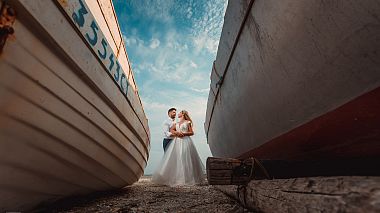 Videographer DH filmmaker from Bucarest, Roumanie - A&A Trash the Dress @ the Sea, engagement, event, wedding