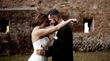 来自 那不勒斯, 意大利 的摄像师 FILMFACTORY - Emanuele & Giuliano - ISPIRATION WEDDING, SDE, backstage, engagement, showreel, wedding