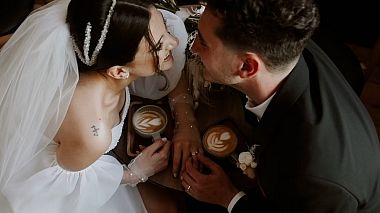 Videografo Adrian  Bucur da Craiova, Romania - Larisa & Bogdan - wedding day, drone-video, wedding