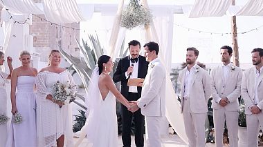 Видеограф Erika Montefinese, Генуя, Италия - The Wedding Tale | Tarra & Nick • Wedding in Masseria Potenti, Apulia, свадьба