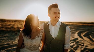 来自 瓦多维采, 波兰 的摄像师 AB Weddings - J + M | the highlight, engagement, wedding