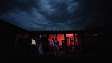 来自 顿河畔罗斯托夫, 俄罗斯 的摄像师 Anton Chainy - Зонтики чтобы отпугивать дождь, wedding