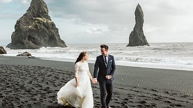 来自 雅西, 罗马尼亚 的摄像师 MC  Films - Iceland Lovers, drone-video, wedding