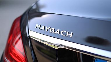 New York, Amerika Birleşik Devletleri'dan Olsi Beci kameraman - Maybach Mercedez Benz, kulis arka plan
