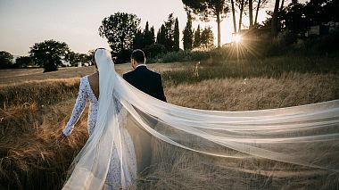 Видеограф Simone  Olivieri, Латина, Италия - Wedding at Montignano Castle, аэросъёмка, бэкстейдж, лавстори, событие