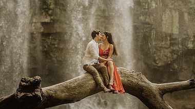San Hose, Kosta Rika'dan Oscar Lucas kameraman - Mark and Sofia // Costa Rica Bagaces Waterfall, düğün, yıl dönümü
