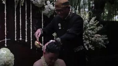 Видеограф Muhamad Rustam Affandi, Джакарта, Индонезия - Siraman Donny & Irine, SDE, лавстори, свадьба