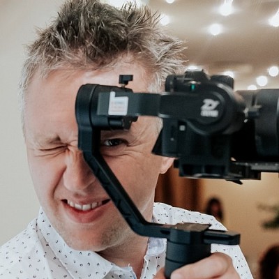 Video operator Peter Ksiezopolski