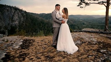 Videograf Dmitriy Sheremetev din Orenburg, Rusia - Love Story Данила и Юли, logodna