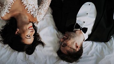 Videographer LIGHTLEAVES Wedding Stories from Lublin, Poland - Wesele pełne luzu, radości i szczerej miłości! PAULINA & MICHAŁ | Wedding Highlights | Warszawa | 4K, drone-video, event, reporting, wedding