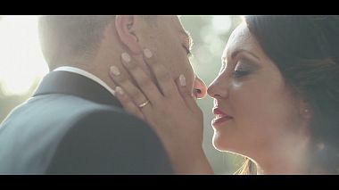 Видеограф Giuseppe Ladisa, Рим, Италия - Authentic Love in Puglia, drone-video, engagement, reporting, wedding