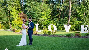 来自 勒姆尼库沃尔恰, 罗马尼亚 的摄像师 Alex FotoVideo - Dana & Adrian, drone-video, engagement, wedding