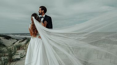 Видеограф Wedding at the top Film & Photo, Катовице, Полша - Love sea wind, engagement, showreel, wedding