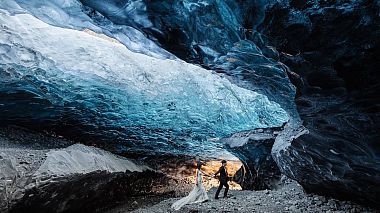 来自 特拉维夫, 以色列 的摄像师 Daniel Notcake - Elopement Wedding in Iceland - Ice Caves, backstage, drone-video, engagement, wedding
