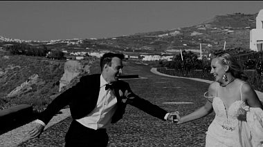 Видеограф Fotis Kapetanakis, Фира, Гърция - Lizette & Etienee | Wedding Film | Santorini,Island, drone-video, engagement, wedding