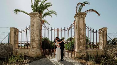 来自 卡塔尼亚, 意大利 的摄像师 Seaside Wedding video - Wedding trailer Sicily, training video, wedding