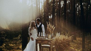 来自 华沙, 波兰 的摄像师 Wow Weddings - Styled Shoot // Forest, engagement, wedding