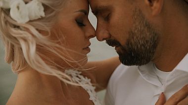 来自 布达佩斯, 匈牙利 的摄像师 Zsófia Egyed - Dia & Dávid - Elopement Wedding Film, wedding