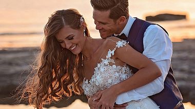 Videógrafo Infinite Moments de Fira, Grecia - Theodore & Anna, drone-video, musical video, wedding