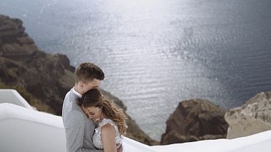 来自 萨罗尼加, 希腊 的摄像师 LIGHTMOTION - Peter & Agota | Wedding day at Santorini | Teaser, drone-video, wedding