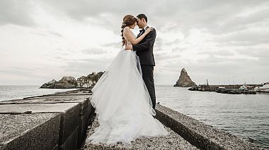 Видеограф Alessandra Mercorillo, Рагуза, Италия - Wedding in Acitrezza, аэросъёмка, лавстори, свадьба