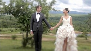 Videógrafo Cosmin Rusu de Cluj-Napoca, Roménia - Living in the moment - Dan & Ana-Maria, wedding