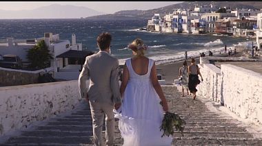 Видеограф Phosart Cinematography, Афины, Греция - Jess &  Stephen/AustralianTravel vloggers Got married in Mykonos!!, аэросъёмка, свадьба, событие, эротика, юбилей