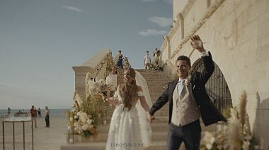 Видеограф Fabio Stanzione, Остуни, Италия - Wedding Video in Puglia, свадьба