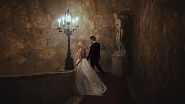 来自 阿马尔菲, 意大利 的摄像师 Valerio Magliano - Castle of Love | Claire & Niall Weddin in Torre Alfina , Orvieto, drone-video, engagement, event, showreel, wedding
