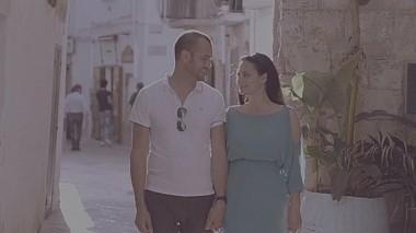 来自 巴里, 意大利 的摄像师 LAB 301 |  Videography - Engagement in Polignano a Mare | P&N Love Story, engagement