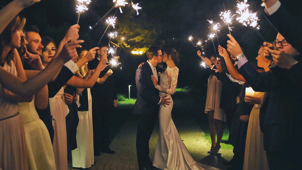 Getting Ready | Laura & Jakub | by photoyoung