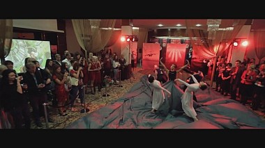 Videografo Никита Жевнеров da Minsk, Bielorussia - Театр причесок, backstage, corporate video, event, musical video