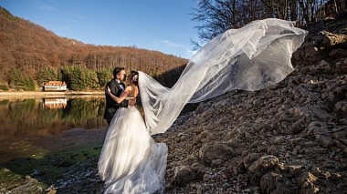 来自 特尔古穆列什, 罗马尼亚 的摄像师 Ovidiu Rosca Film - A & M - No ordinary human, wedding