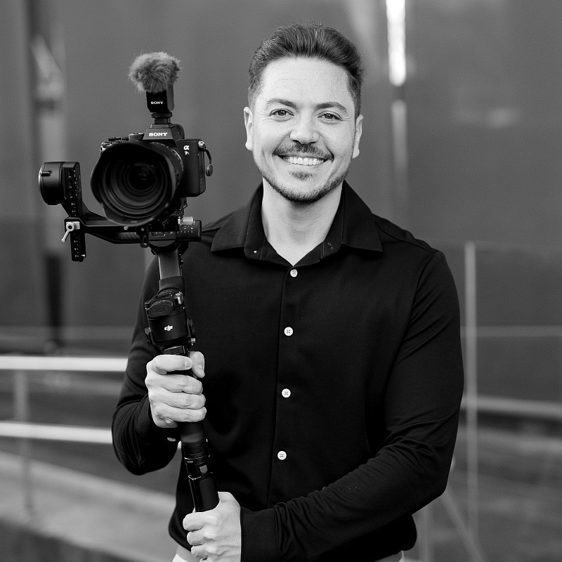 Videographer Alberto Ojeda