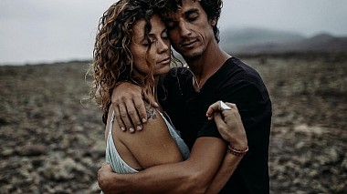 Видеограф Giulia Selvaggini, Рим, Италия - Engagement Film in Fuerteventura, аэросъёмка, лавстори, юбилей