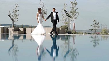 Videógrafo Darius Cornean de Oradea, Rumanía - Tavi & Anamaria {Wedding Day}, SDE, engagement, wedding