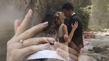 来自 拉迪亚, 罗马尼亚 的摄像师 Darius Cornean - Love is kind, SDE, anniversary, drone-video, engagement, wedding