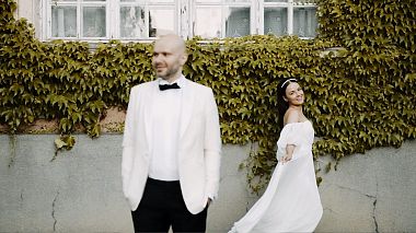 来自 拉迪亚, 罗马尼亚 的摄像师 Darius Cornean - Ionut & Cristina // Crazy for you, anniversary, drone-video, engagement, event, wedding