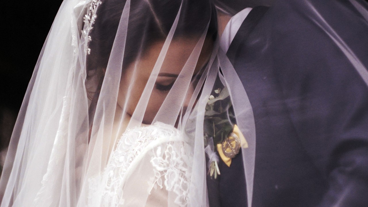 Viivi & Akseli - 2020 Wedding During Pandemic