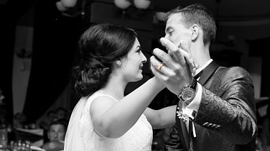 Videografo Mihai Alexe da Târgoviște, Romania - Irina & Renato, wedding