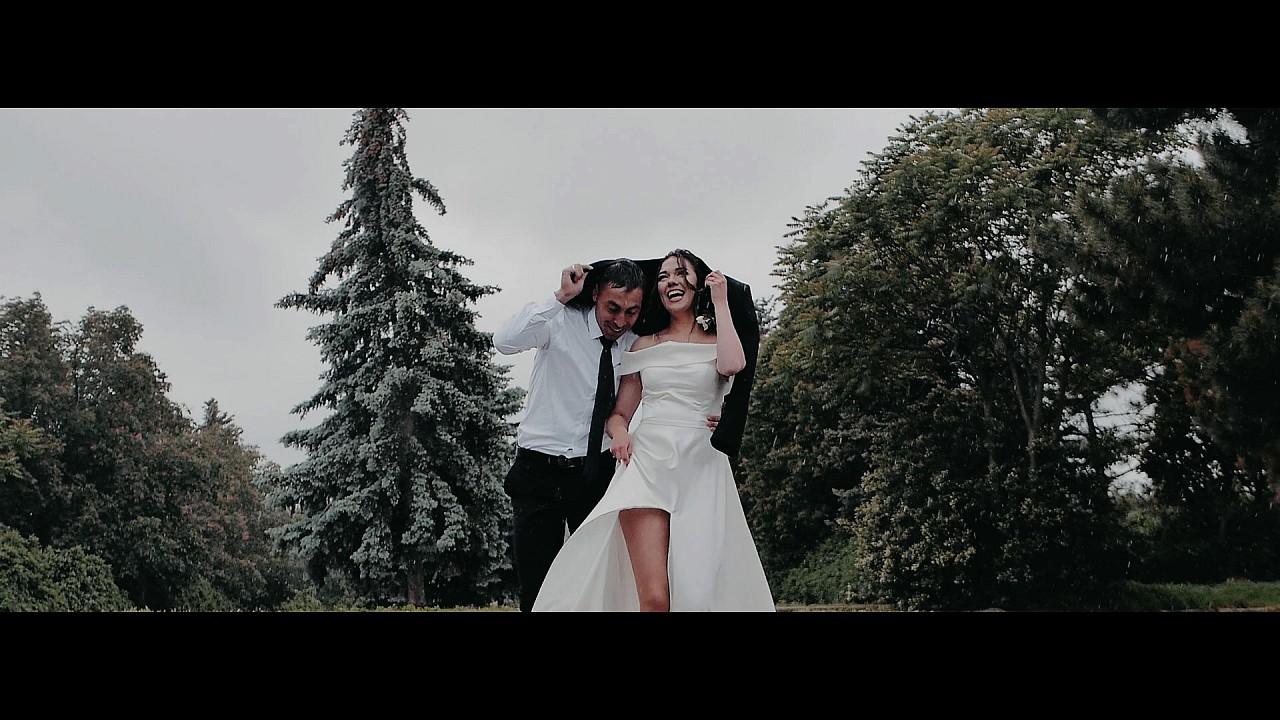 Wedding In the Rain