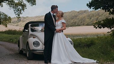 Βιντεογράφος WhiteWedding Film από Λονδίνο, Ηνωμένο Βασίλειο - Charlotte&George Highlights, wedding