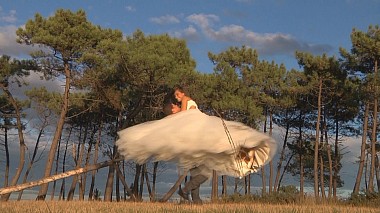 来自 阿维莱斯, 西班牙 的摄像师 Si Quiero  Video - Exteriores, humour, wedding