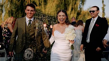 Bydgoszcz, Polonya'dan VideoStories kameraman - They met in Australia - she's from Canada, he's from Scotland. They had their wedding day in Poland, düğün
