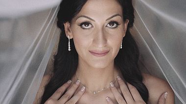 来自 贝内文托, 意大利 的摄像师 Aurora Video - She walks in beauty | Edoardo + Anna Silvia | Destination Wedding 1 week agoMore, engagement, wedding