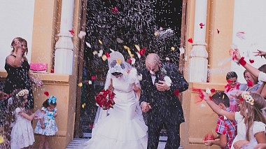 来自 塞维利亚, 西班牙 的摄像师 Nono Calero - Lidia&Aitor Highlights, engagement, reporting, wedding