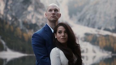 Βιντεογράφος Christian Bruno από Κόμο, Ιταλία - Dolomites Elopement Trailer | Nohely & Alex, drone-video, engagement